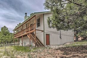 Charming Cloudcroft Cabin w/ Deck & Mtn Views