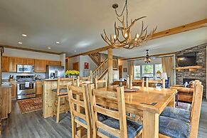 Mtn-view Retreat w/ Hot Tub in Granby!