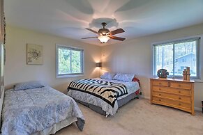 'river's Edge Retreat With Kayaks & River Access!