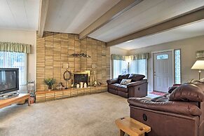 Roscommon Cabin w/ Fire Pit: Walk to Higgins Lake!