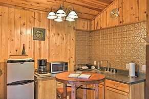 'the Boat House' Creekside Escape in Hot Springs!