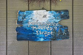 Nantahala Lake Family Home w/ Private Dock & Views