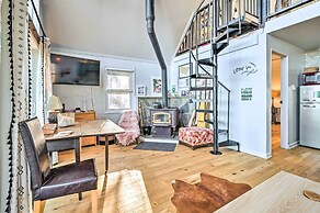 Great Cacapon Cabin w/ Mountain Views