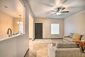 Spacious El Paso Apt, 6 Mi to Downtown!