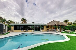 1 Mi to Pompano Beach: Vacation Rental w/ Pool!