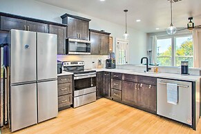 Denison Home w/ Balcony: Walk to Downtown!
