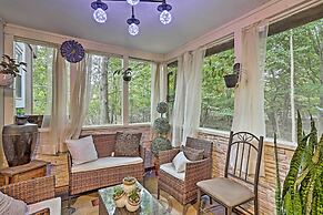 15 Mi to Camelback Ski Resort: Home w/ Deck!