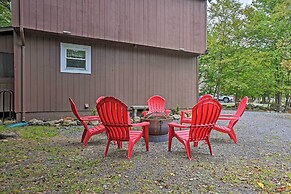 15 Mi to Camelback Ski Resort: Home w/ Deck!