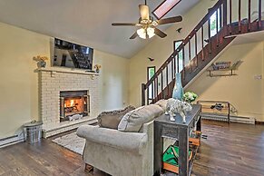 15 Mi to Camelback Ski Resort: Home w/ Deck!