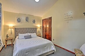 15 Mi to Camelback Ski Resort: Home w/ Deck!