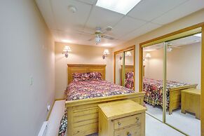 1/2 Mi to Sugar Mtn Resort: Condo w/ Balcony