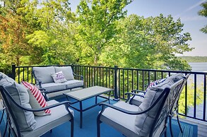 Dock, Boat Slip & View: Lakefront Tan-tar-a Home!