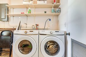 Pool, Game Room & Fire Table: Stuart Oasis