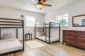 Pool, Game Room & Fire Table: Stuart Oasis