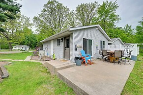 Lakeside Cabin w/ Fire Pit: Near Pine Point Park!
