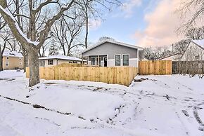 Stylish Retreat w/ Yard < 5 Mi to MSU Campus