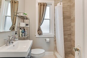 Family Apartment w/ Deck + Yard Near Northwestern