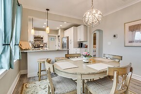 Family Apartment w/ Deck + Yard Near Northwestern