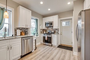 Family Apartment w/ Deck + Yard Near Northwestern