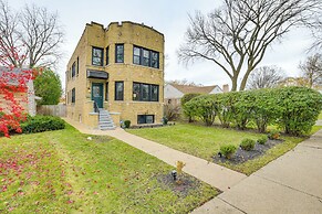 Family Apartment w/ Deck + Yard Near Northwestern