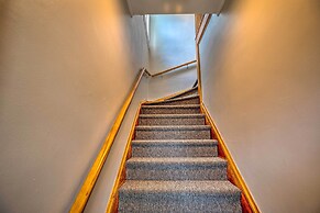 Family Apartment w/ Deck + Yard Near Northwestern