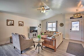 Moab Retreat: 10 Mi to Arches National Park!