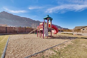 Moab Retreat: 10 Mi to Arches National Park!