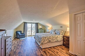 Lakefront Table Rock Getaway w/ Private Swim Dock!