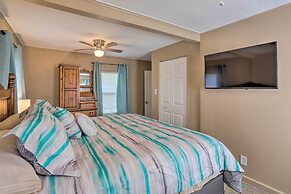 Lorain Lake Cottage < 1 Mi to Lake Erie Fun!