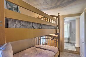 Lorain Lake Cottage < 1 Mi to Lake Erie Fun!