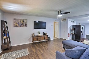 Lorain Lake Cottage < 1 Mi to Lake Erie Fun!