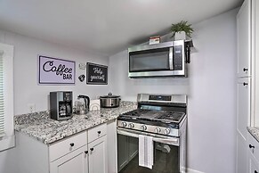 Lorain Lake Cottage < 1 Mi to Lake Erie Fun!