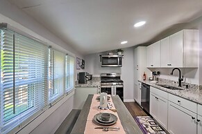 Lorain Lake Cottage < 1 Mi to Lake Erie Fun!