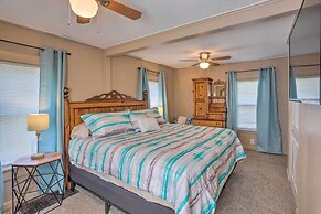 Lorain Lake Cottage < 1 Mi to Lake Erie Fun!