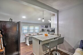 Lorain Lake Cottage < 1 Mi to Lake Erie Fun!