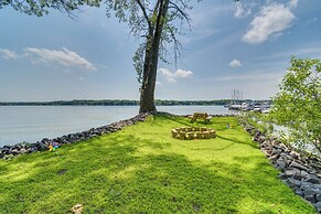 Waterfront Getaway on Sodus Bay: Prime Location!