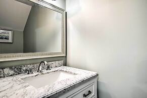 Gulf Shores Condo - Walk to Beach & Restaurants!