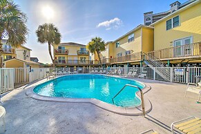 Gulf Shores Condo - Walk to Beach & Restaurants!