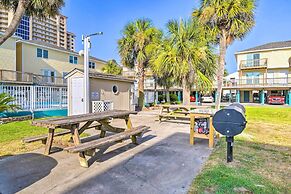Gulf Shores Condo - Walk to Beach & Restaurants!