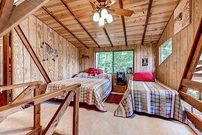 Quiet Lakefront Cottage With Dock & Resort Access!