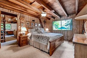 Quiet Lakefront Cottage With Dock & Resort Access!