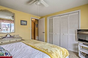 4 Mi to Barefoot Landing: North Myrtle Beach Home