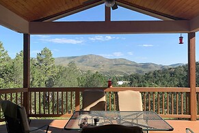 'doc's Retreat' in Ruidoso Downs w/ Mtn Views