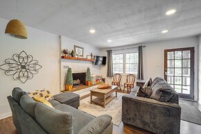 Boone Vacation Rental w/ Private Hot Tub & Deck