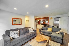 Boone Vacation Rental w/ Private Hot Tub & Deck