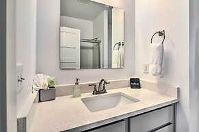 Stunning Stevenson Retreat w/ Mountain Views!