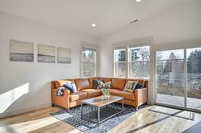 Stunning Stevenson Retreat w/ Mountain Views!