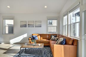 Stunning Stevenson Retreat w/ Mountain Views!