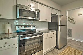 'sound of the Sea' Oak Island Condo w/ Pools!