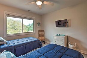 'sound of the Sea' Oak Island Condo w/ Pools!